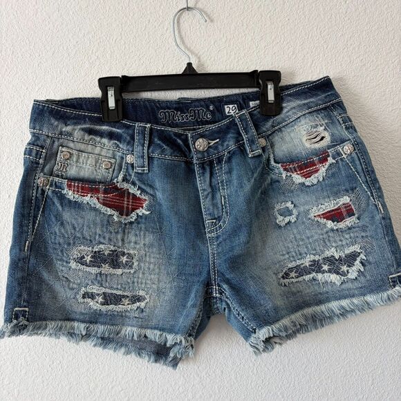 Miss Me Stars & Stripes Cut Off Fringe Shorts Size 29 Patriotic American Flag - Picture 1 of 6